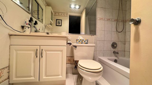 164 Kent J, West Palm Beach, FL 33417