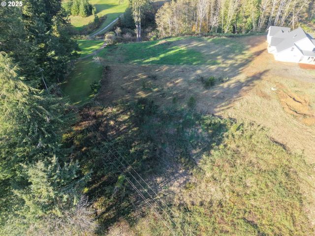 1400 Bartleson, Coos Bay, OR 97420