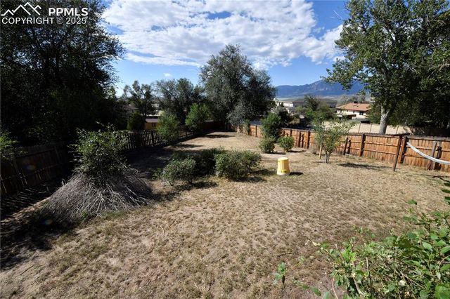 5021 Bradley Circle, Colorado Springs, CO 80911