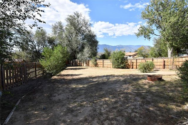 5021 Bradley Circle, Colorado Springs, CO 80911
