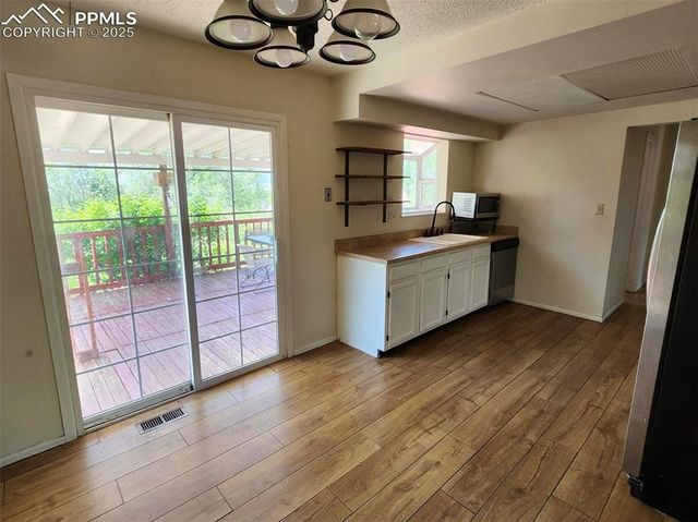 5021 Bradley Circle, Colorado Springs, CO 80911