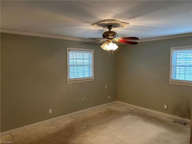 5218 Bear Creek Road, Winston-salem, NC 27106