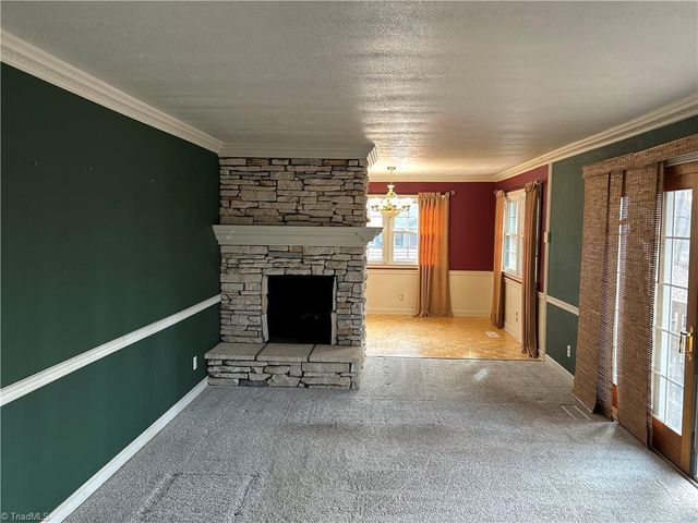 5218 Bear Creek Road, Winston-salem, NC 27106