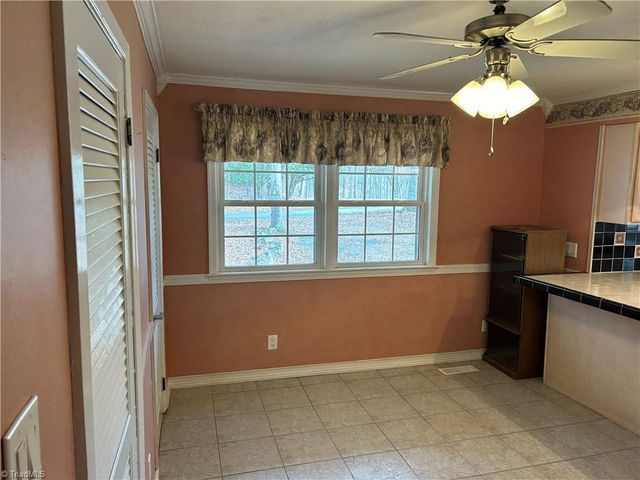 5218 Bear Creek Road, Winston-salem, NC 27106