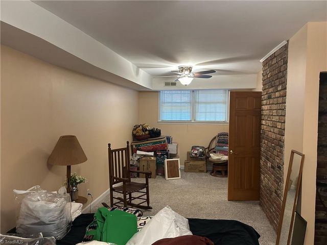 5218 Bear Creek Road, Winston-salem, NC 27106