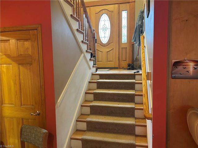 5218 Bear Creek Road, Winston-salem, NC 27106