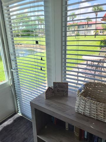136 Lake Dora Drive 136, West Palm Beach, FL 33411