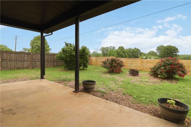 203 NW Freestone, Bentonville, AR 72712
