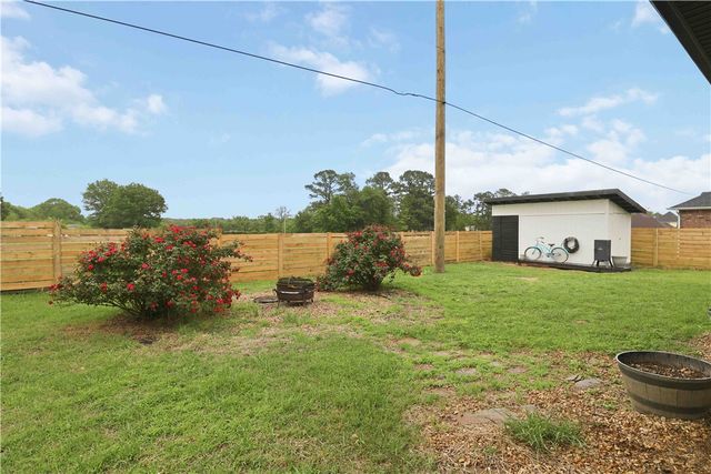 203 NW Freestone, Bentonville, AR 72712