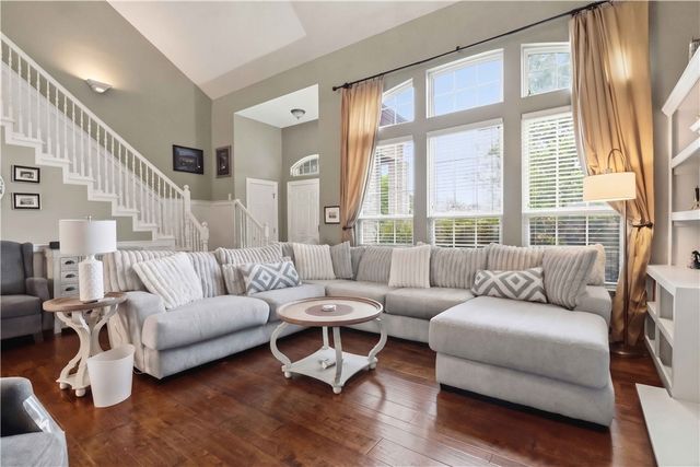 203 NW Freestone, Bentonville, AR 72712