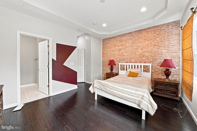 231 N CHESTER ST, Baltimore, MD 21231