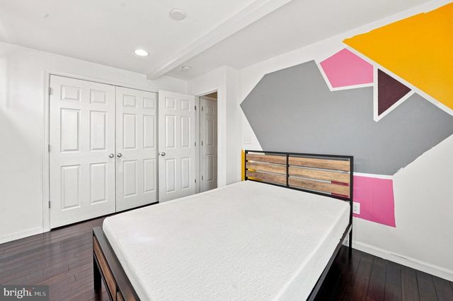 231 N CHESTER ST, Baltimore, MD 21231