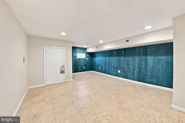 231 N CHESTER ST, Baltimore, MD 21231
