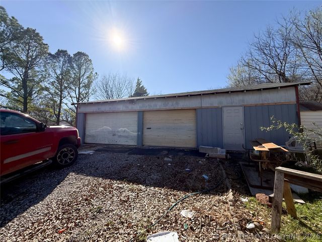 301 W Main Street, Beggs, OK 74421