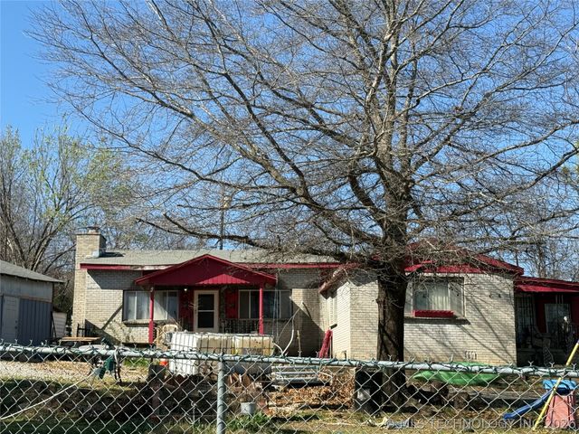 301 W Main Street, Beggs, OK 74421