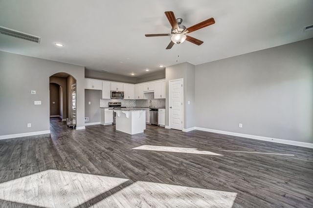517 Cherry Blossom PVT Way, Gallatin, TN 37066