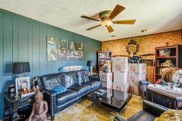 6890 Refugee Road, Pickerington, OH 43147