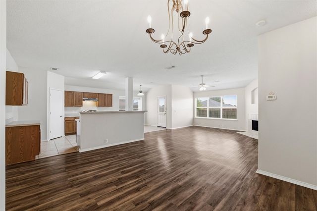 1516 Shady Shores Drive, Glenn Heights, TX 75154