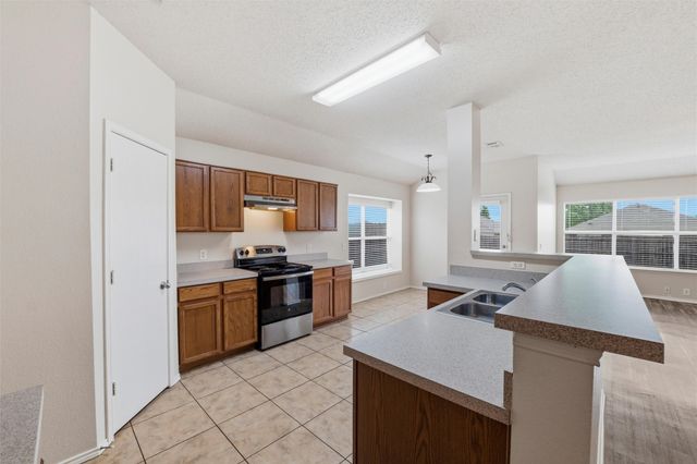 1516 Shady Shores Drive, Glenn Heights, TX 75154