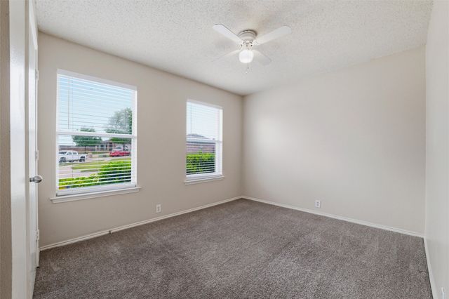 1516 Shady Shores Drive, Glenn Heights, TX 75154