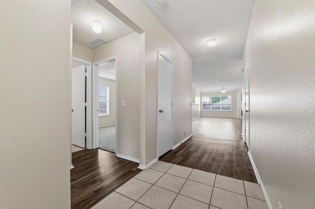 1516 Shady Shores Drive, Glenn Heights, TX 75154