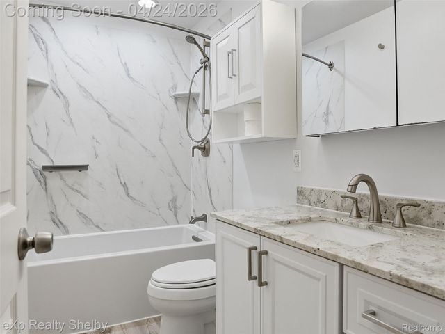 49301 Schoenherr Road, Shelby Charter Township, MI 48315