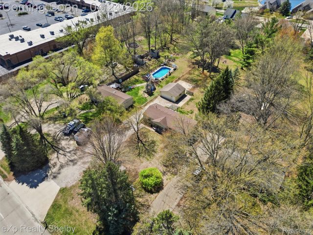 49301 Schoenherr Road, Shelby Charter Township, MI 48315