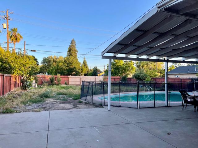 1630 Telegraph, Stockton, CA 95204