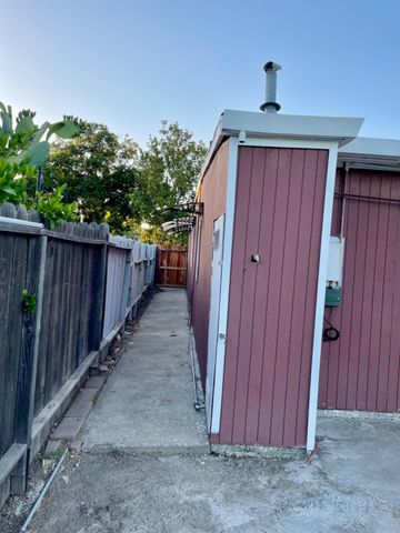 1630 Telegraph, Stockton, CA 95204