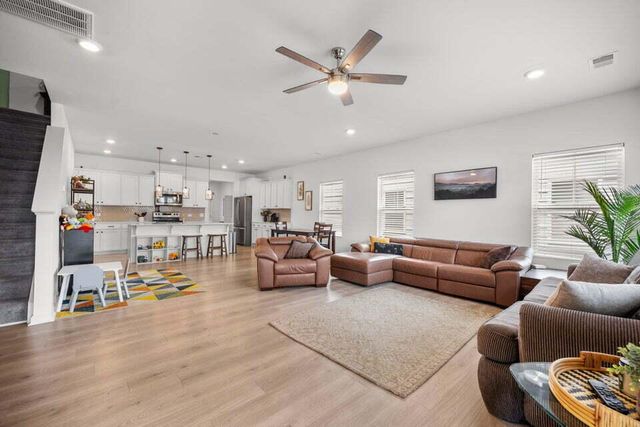 326 Surfbird 388, Summerville, SC 29486