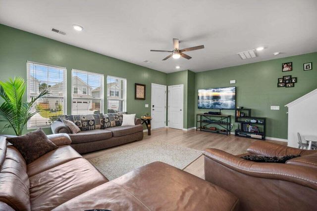 326 Surfbird 388, Summerville, SC 29486