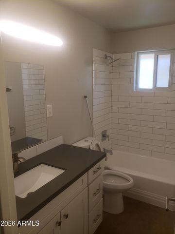 324 W Pasadena Avenue 4A, Phoenix, AZ 85013