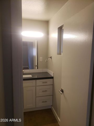 324 W Pasadena Avenue 4A, Phoenix, AZ 85013