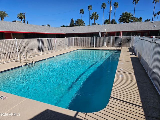 324 W Pasadena Avenue 4A, Phoenix, AZ 85013