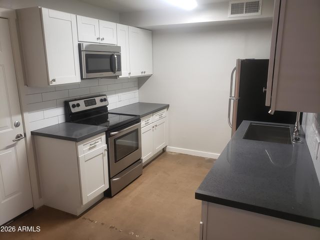324 W Pasadena Avenue 4A, Phoenix, AZ 85013