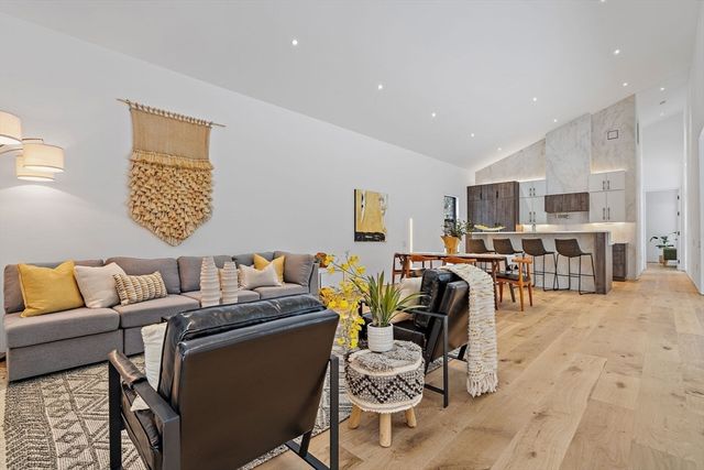 56 Seymour Street, Concord, MA 01742