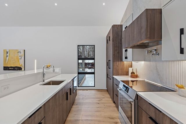 56 Seymour Street, Concord, MA 01742