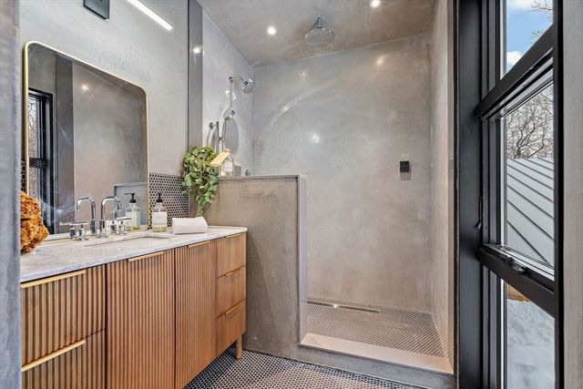 56 Seymour Street, Concord, MA 01742