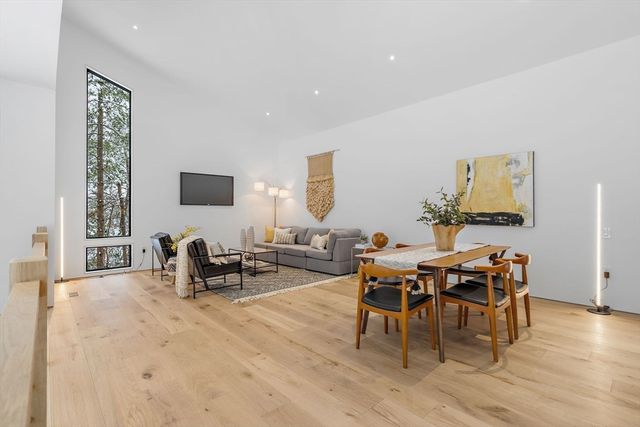 56 Seymour Street, Concord, MA 01742