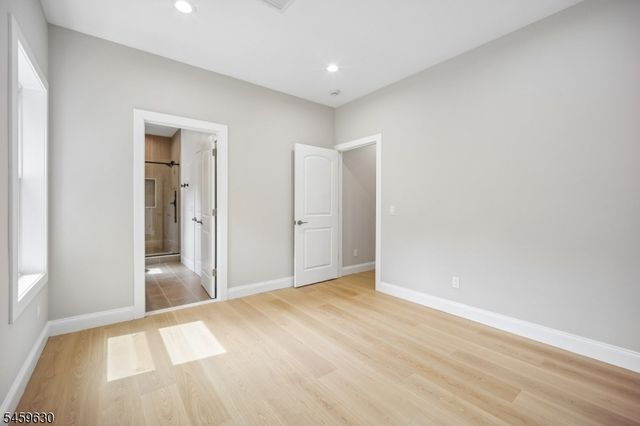 5 Briar Cliff Rd, Livingston Twp., NJ 07039