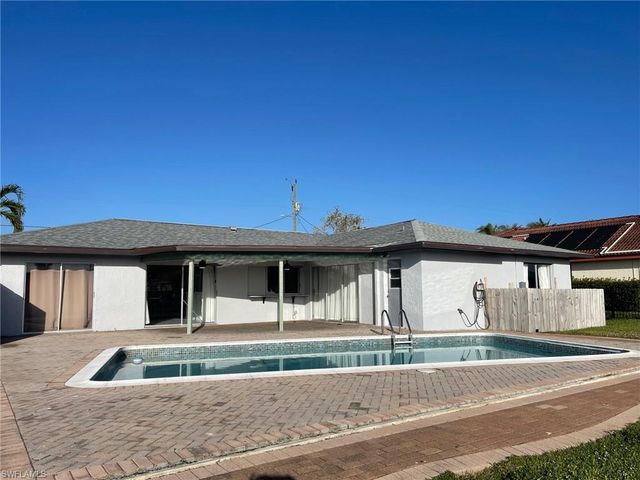 5029 SW 11th PL, Cape Coral, FL 33914