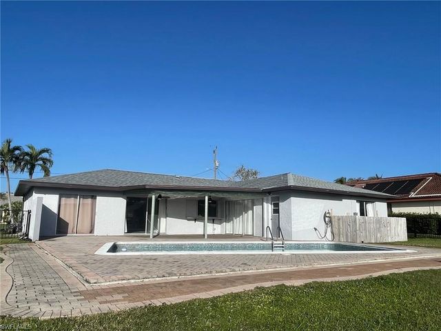 5029 SW 11th PL, Cape Coral, FL 33914