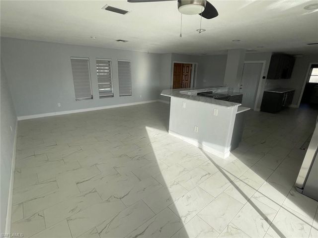 5029 SW 11th PL, Cape Coral, FL 33914