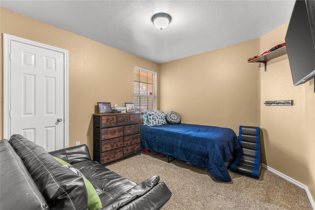 1225 Glencoe Drive, Glenn Heights, TX 75154