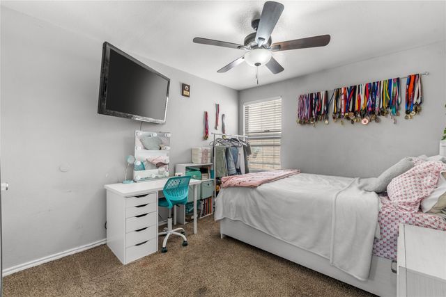 1225 Glencoe Drive, Glenn Heights, TX 75154