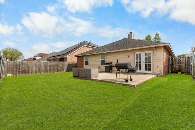 1225 Glencoe Drive, Glenn Heights, TX 75154