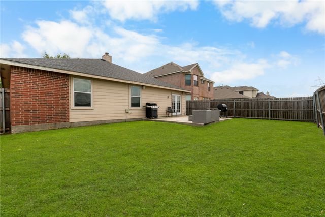 1225 Glencoe Drive, Glenn Heights, TX 75154