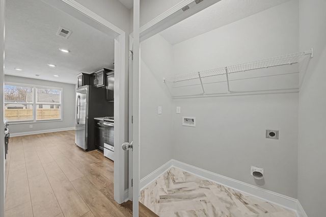 199 Donegal Dr, Clarksville, TN 37042