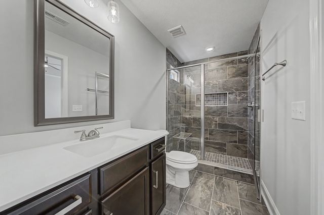 199 Donegal Dr, Clarksville, TN 37042