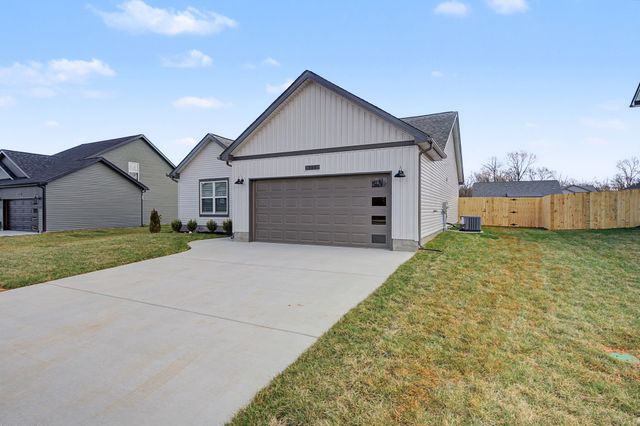 199 Donegal Dr, Clarksville, TN 37042